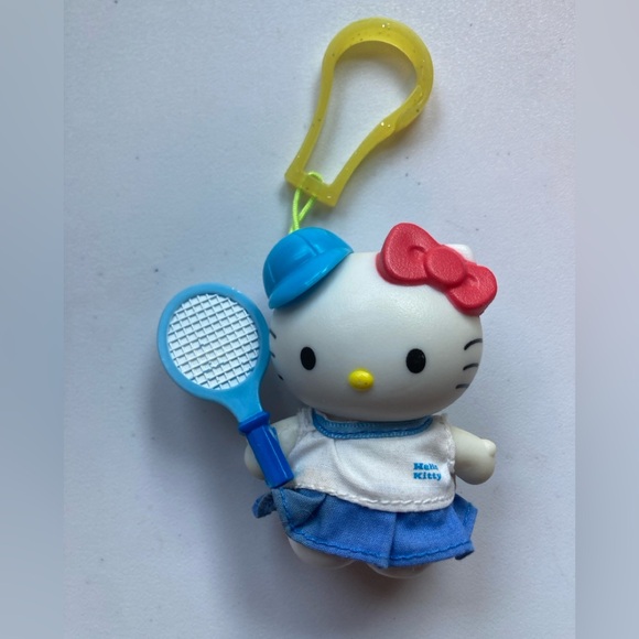 Hello Kitty Keychain Collection - Picture 2 of 7